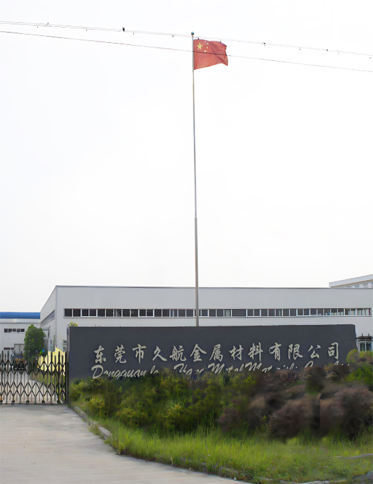 潔臣士科邁柯洗地機(jī)，走進(jìn)車間，領(lǐng)略工業(yè)場(chǎng)景清潔利器